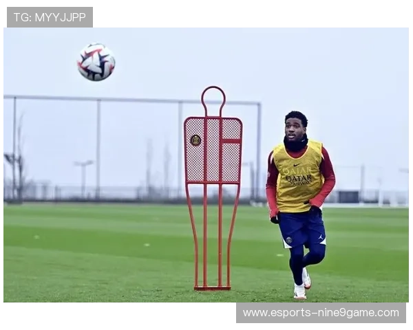 脚踝伤痛困扰下的足球球星们如何克服挑战重返赛场